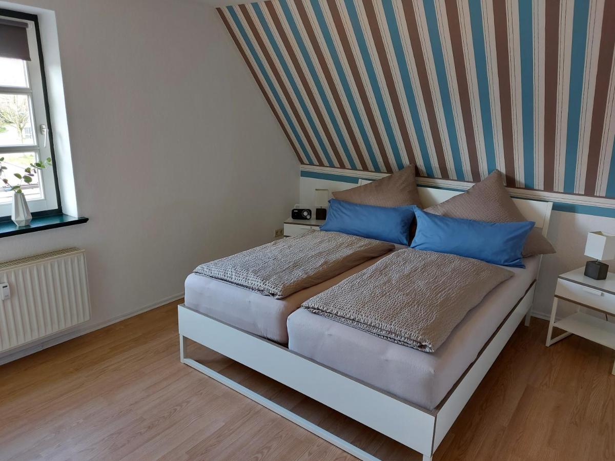 Ferienhaus Blaue Nordseewelle Villa เอเซินส์ ภายนอก รูปภาพ