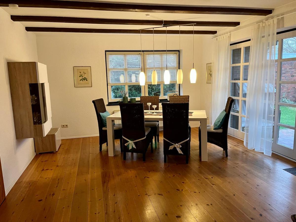 Ferienhaus Blaue Nordseewelle Villa เอเซินส์ ภายนอก รูปภาพ